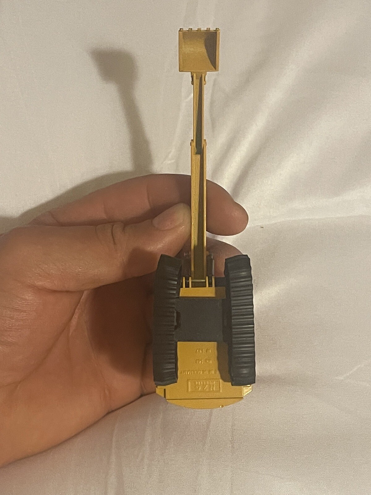 NZG Caterpillar EXCAVATOR VTG WEST GERMANY 1/87 Scale NICE No 143