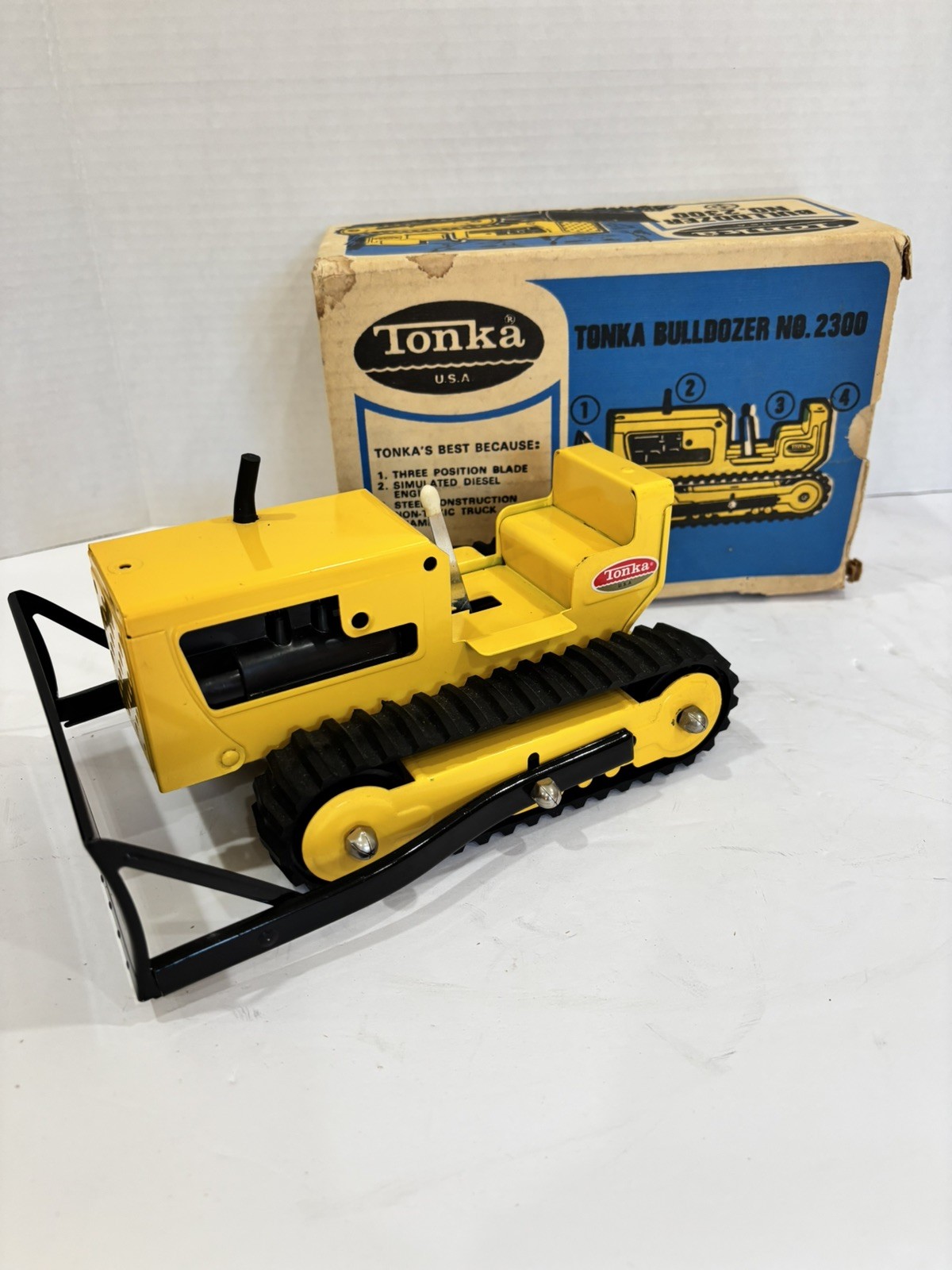 Vintage YELLOW TONKA BULLDOZER NO. 2300 with ORIGINAL BOX NOS 1960’s