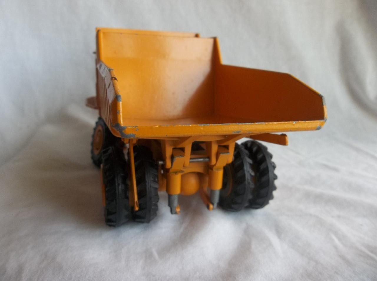 Gescha Conrad #276 CATERPILLAR 769B Dump Truck Model 1:50 Scale