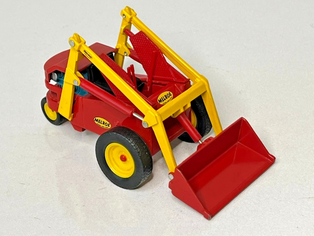 Melroe 1:25 Scale New Clover Bobcat M-200 Loader