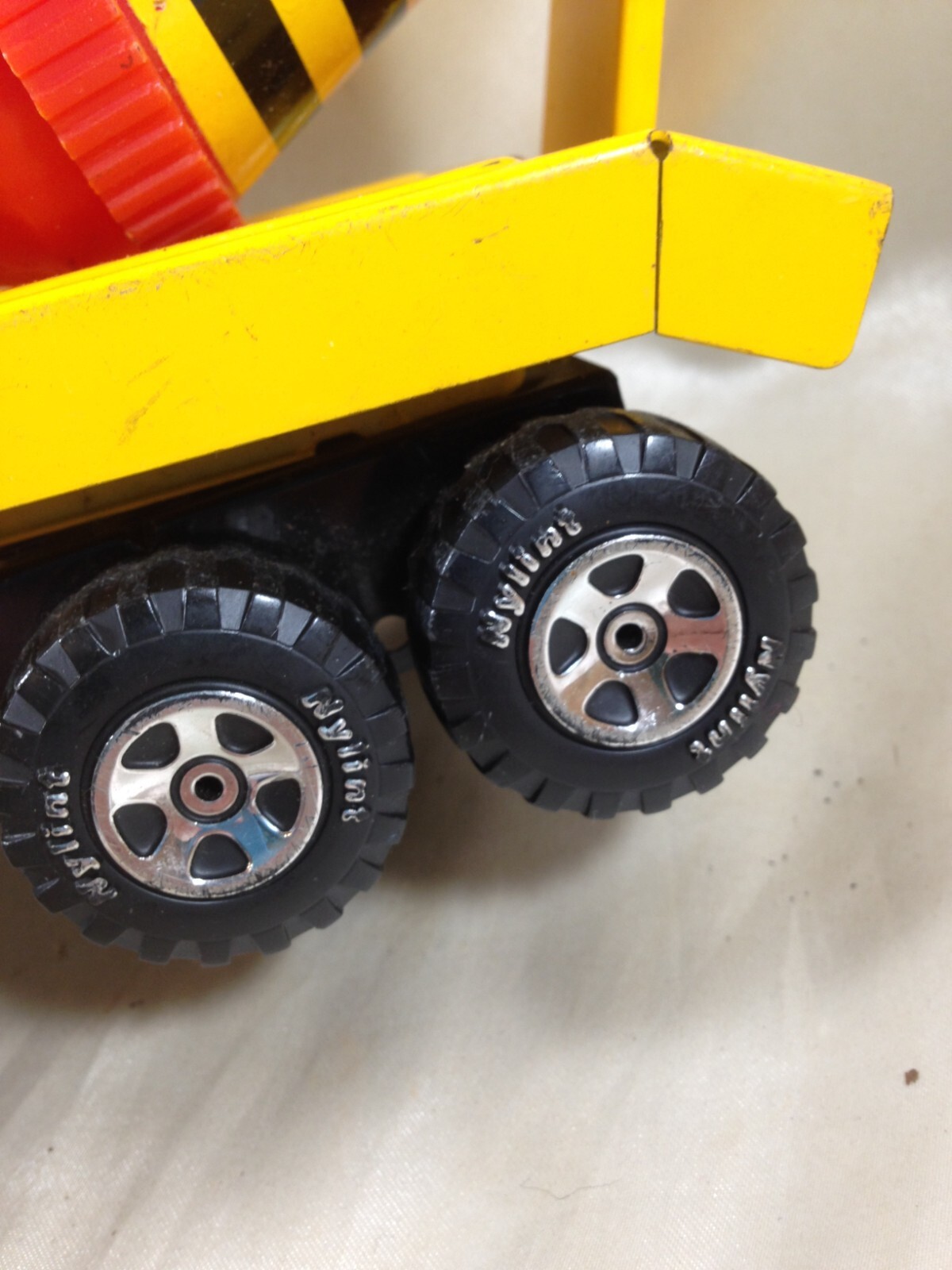 NYLINT Sand and Gravel Cement Mixer Truck