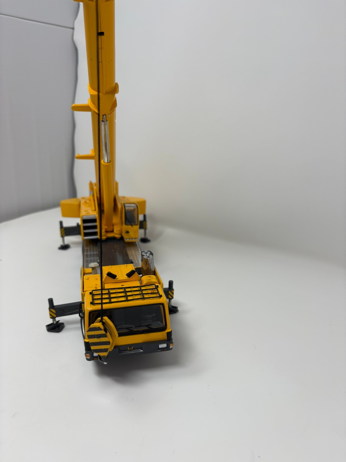 XCMG QAY200 Mobile Crane – China 1:50 Scale Diecast Model New