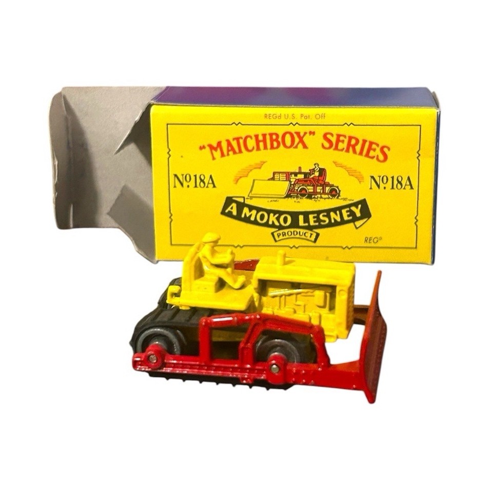 Matchbox Lesney 18A Caterpillar Bulldozer w/ Box Reissue