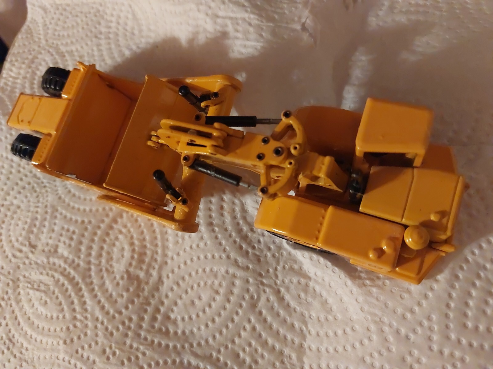1:50 8″ L CAT # 6310 MINIATIRAS PARTS REATTACHED, SEE PHOTOS, PARTS OR REPAIR