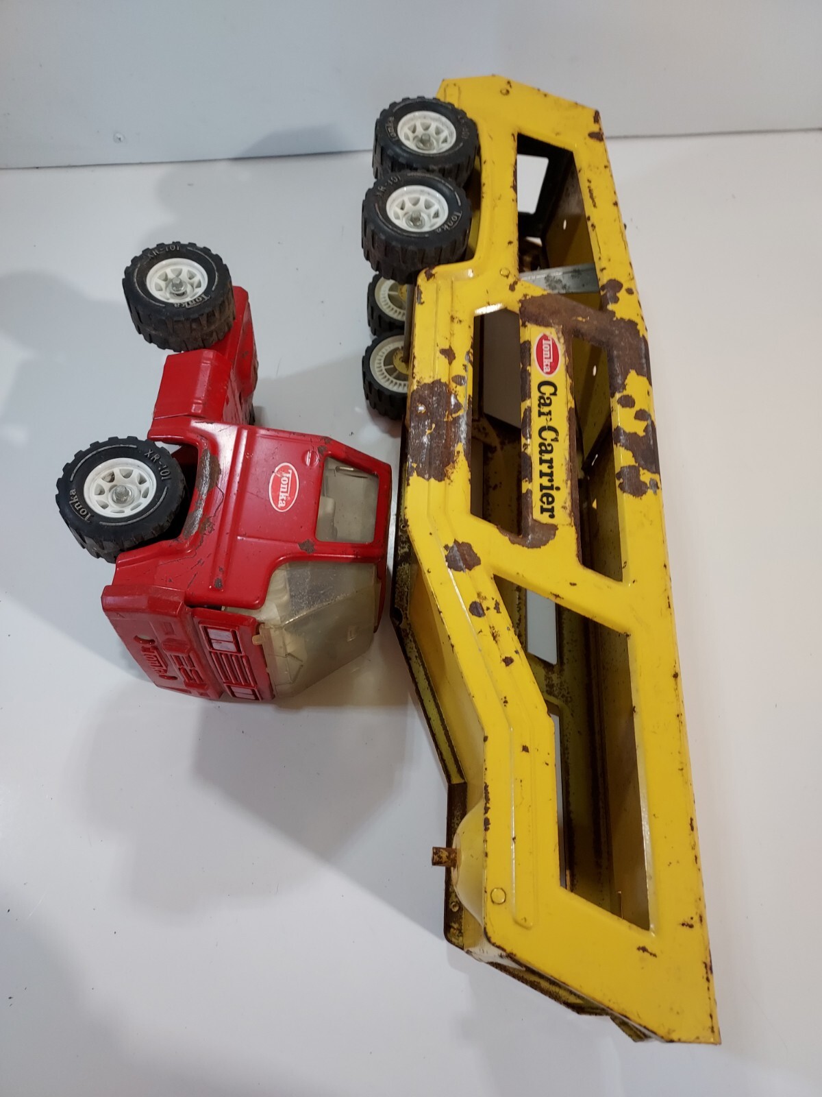Vintage Pressed Steel Metal Tonka Car Carrier/Hauler Semi Truck Tractor Trailer