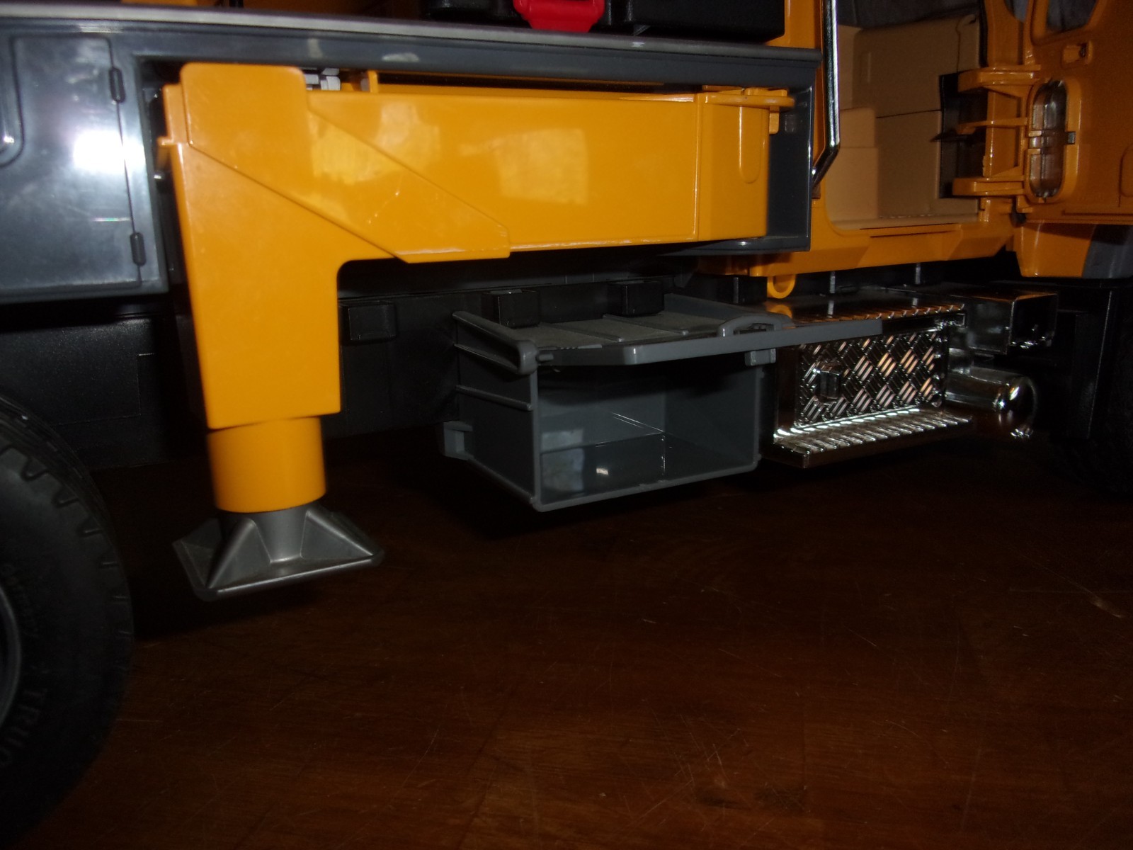 Bruder Mack Granite Liebherr Crane Truck 1/16 scale Mint 100% complete