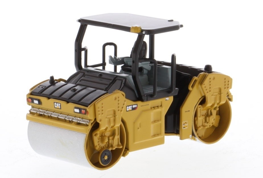 DIECAST MASTERS – CATERPILLAR CB-13 Compactor with Hood – 1/64 – DCM85630