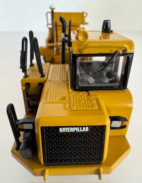 1:50 Caterpillar 613G Elevating Scraper Diecast Model By Norscot 55235