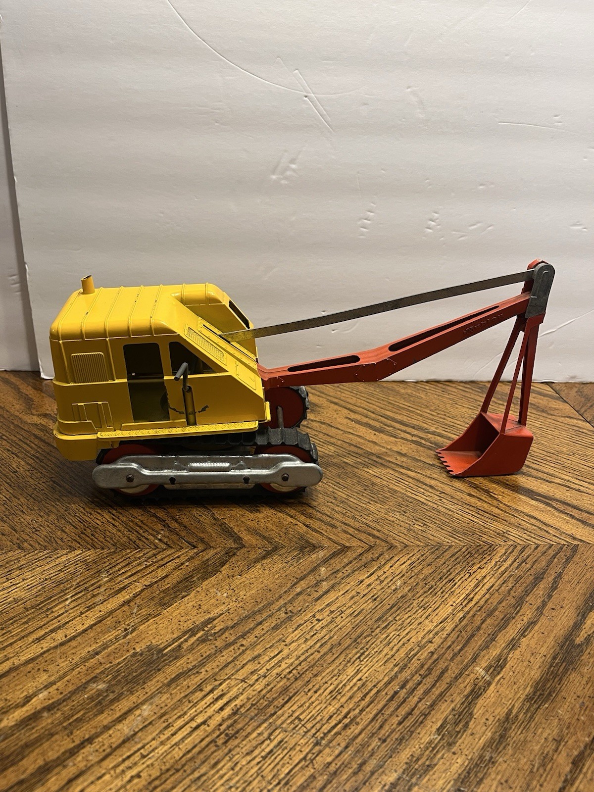 Vtg Antique Hubley Steam Shovel Excavator Wood Wheel Pressed Steel Toy