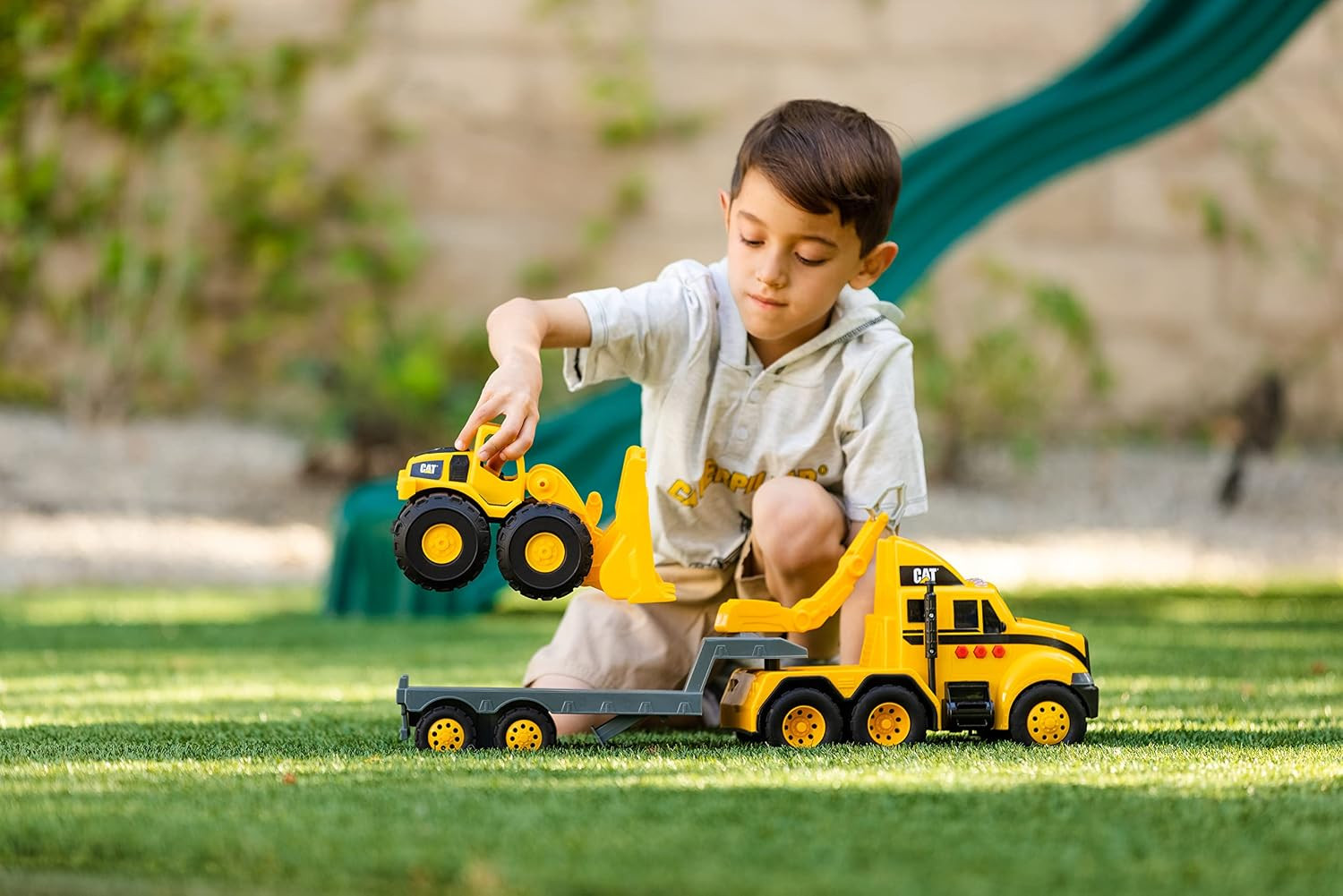 CAT Heavy Mover Construction Truck Set with Loader, Lights & Sounds, 3+