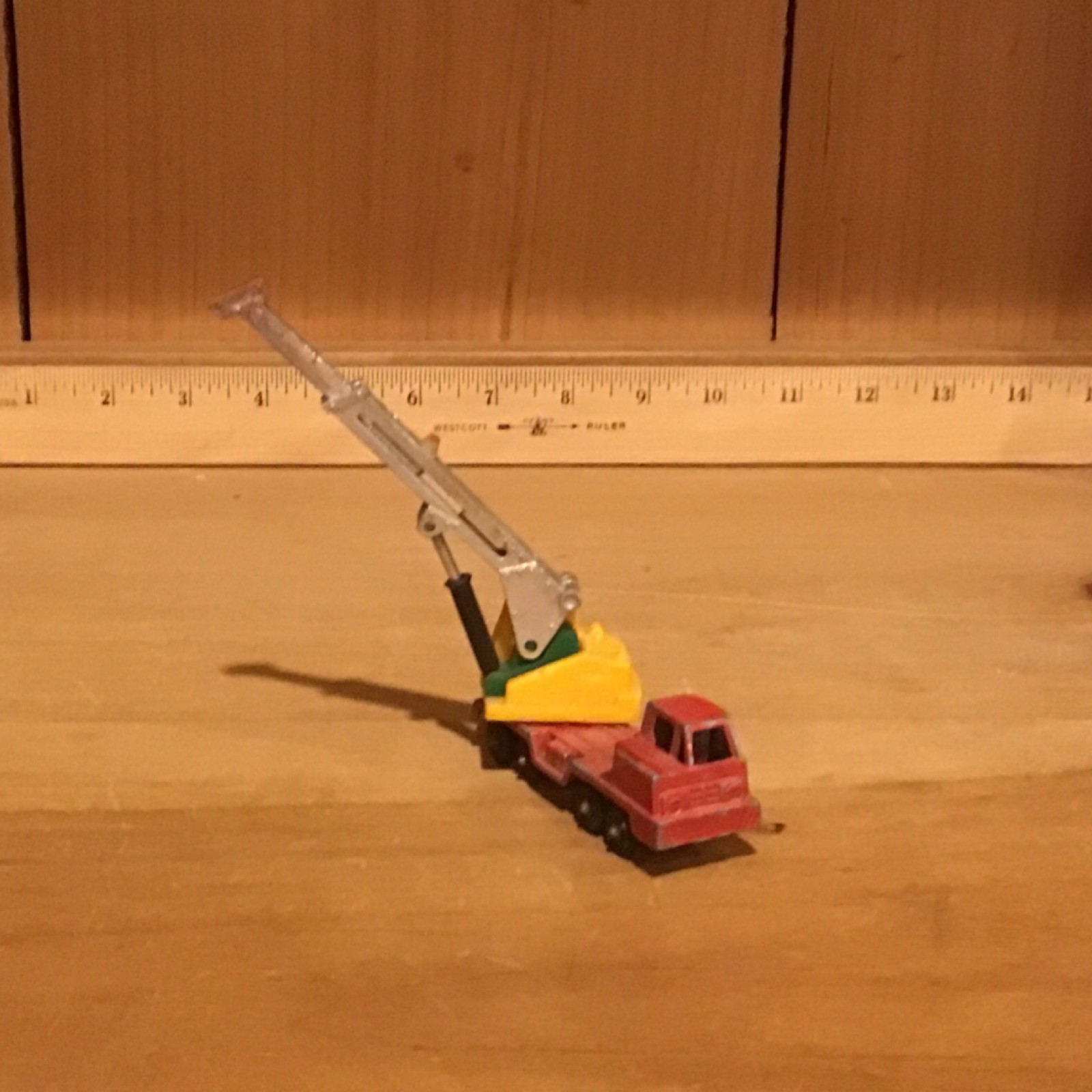 Matchbox Diecast Crane Truck Vehicle – Red Yellow Silver Black Green