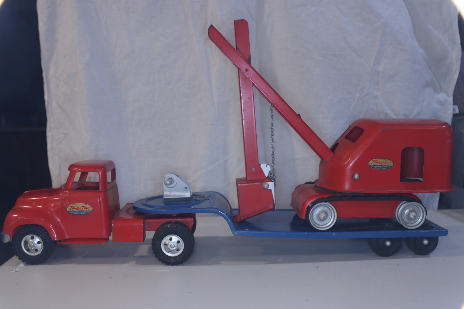 Vintage 1955 Tonka 120-5 Shovel Carry-All Lowboy Trailer & Steam Shovel Red