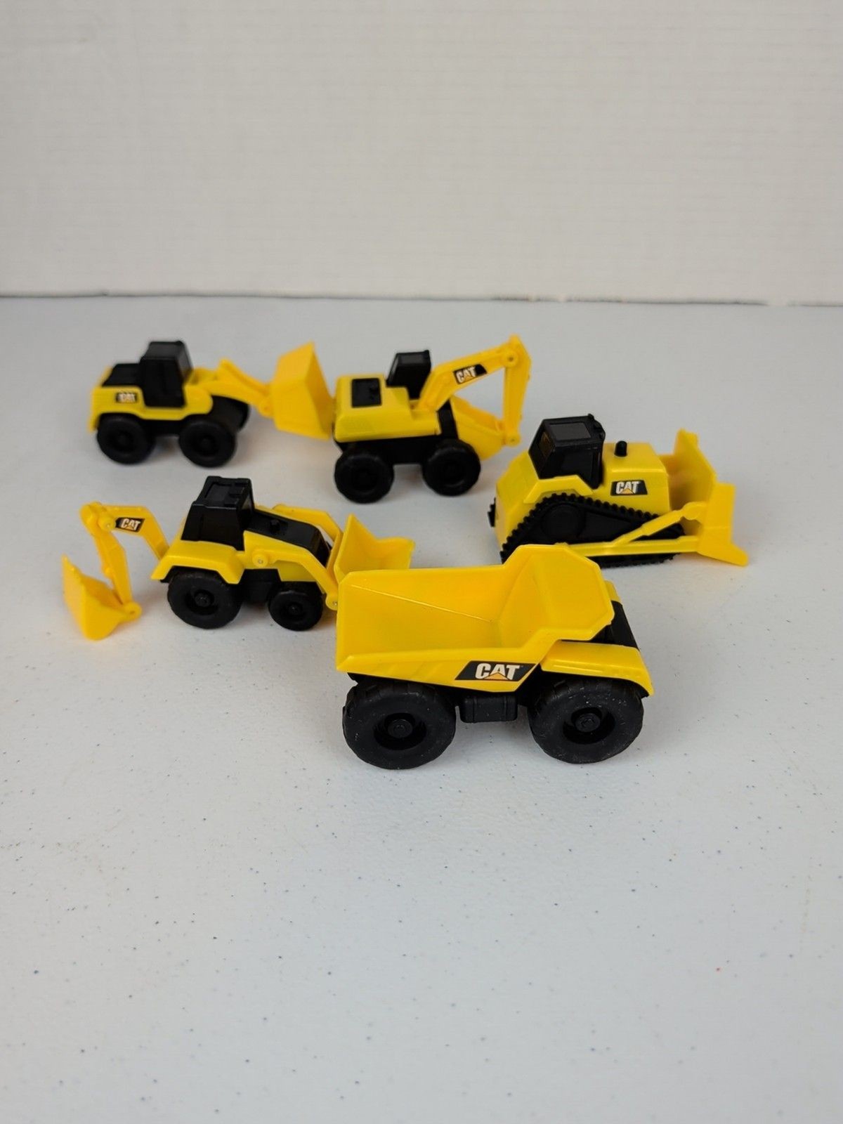 Cat Construction Toys Lot of 5 Construction Vehicles Plastic Minis