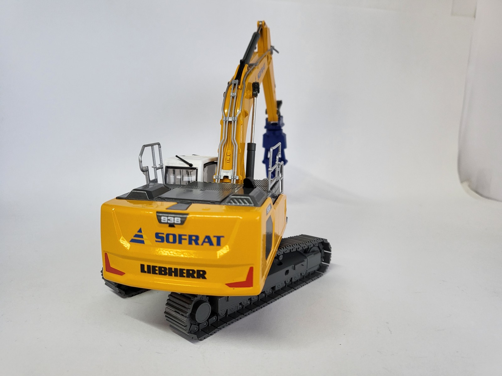 CONRAD – LIEBHERR R938 V SOFRAT – Numbered Edition 300 ex. – 1/50 – CON221…