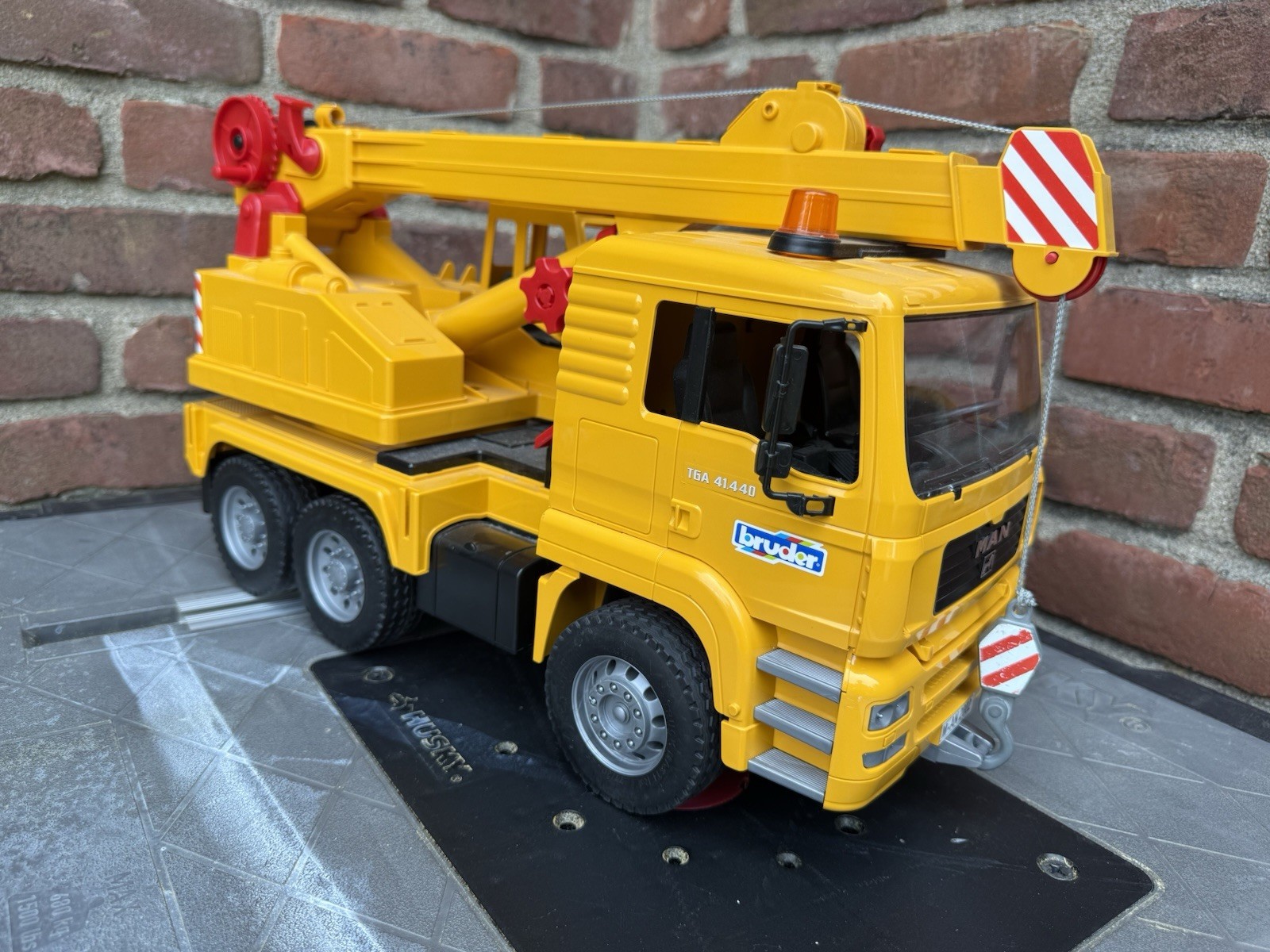 Bruder Man TGA Crane Truck Construction Vehicle 02754