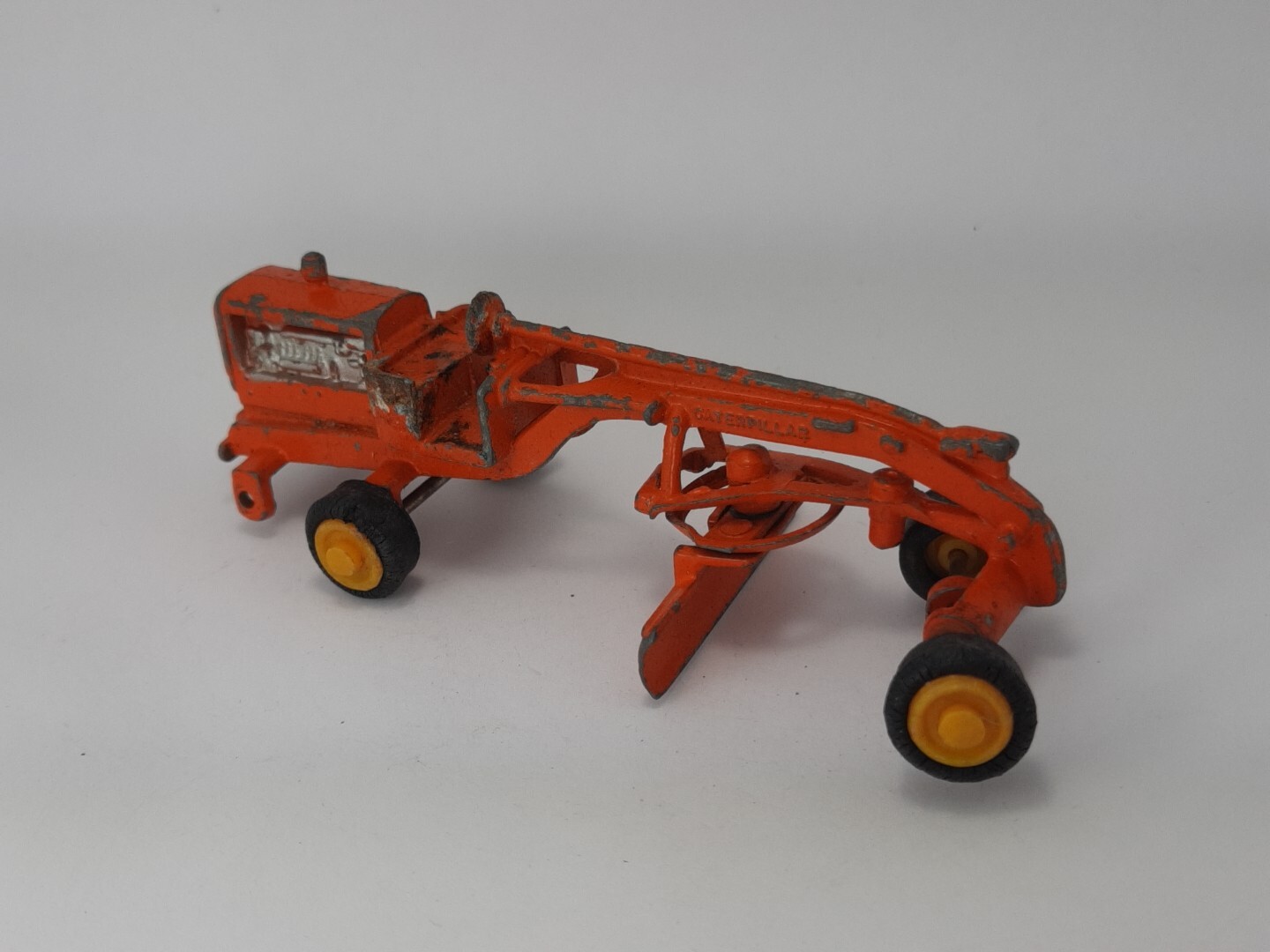 Vintage 4” Zelmax Caterpillar 8102 No. 12 Orange Motor Grader Used Damaged