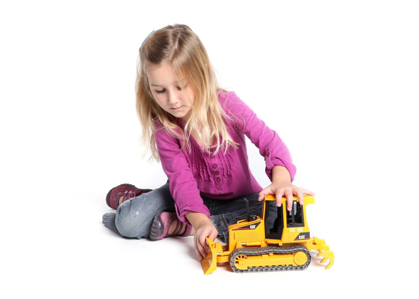 Bruder Caterpillar Track Type Tractor with Leveling Blade and Detachable Scar…