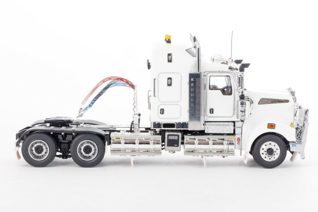 Kenworth T909 Prime Mover Truck – White/Black Drake 1:50 Scale Model #Z01472 New