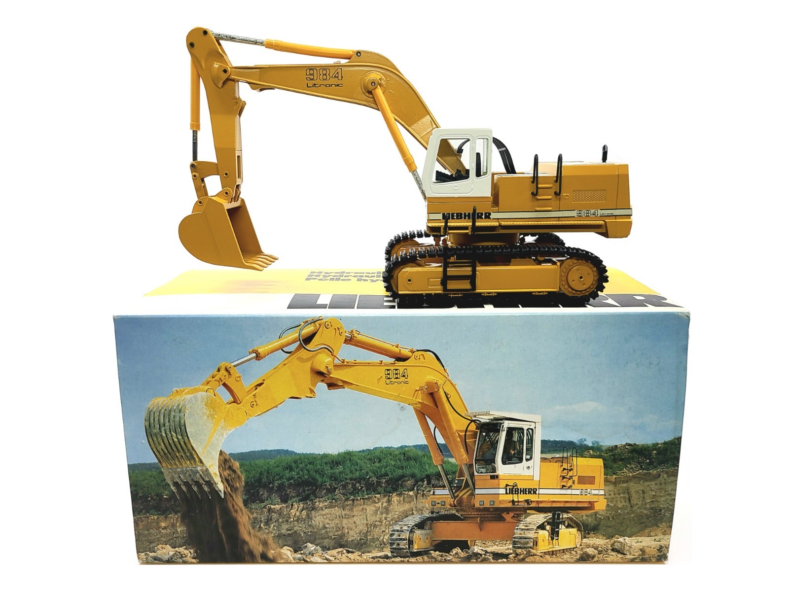 Liebherr R984 Excavator – Conrad 1:50 Scale Diecast Model #2828