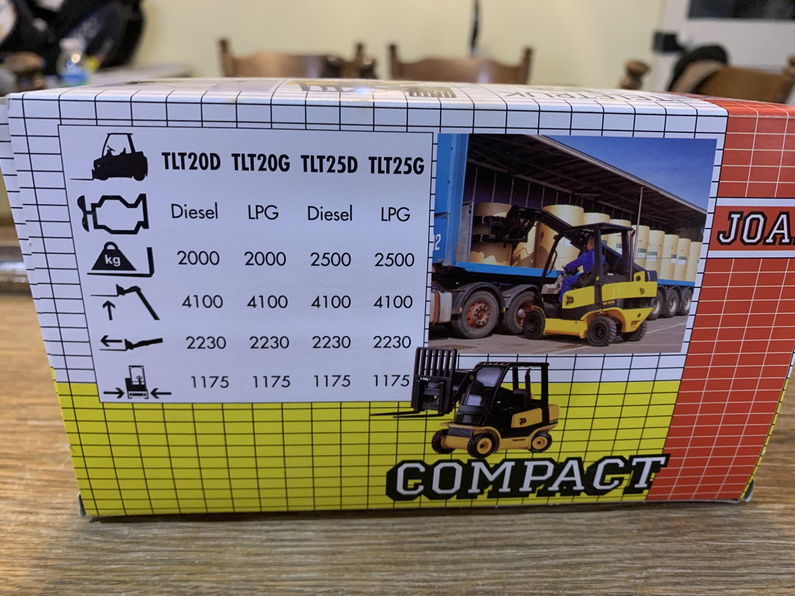Joal JCB TLT 25D Teletruk 1:35 Scale. NIB