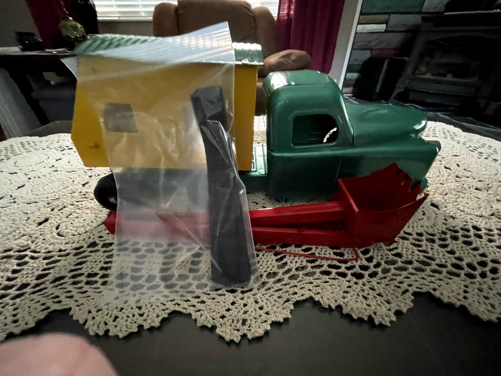 Structo Vintage mobile steam shovel #272 with box