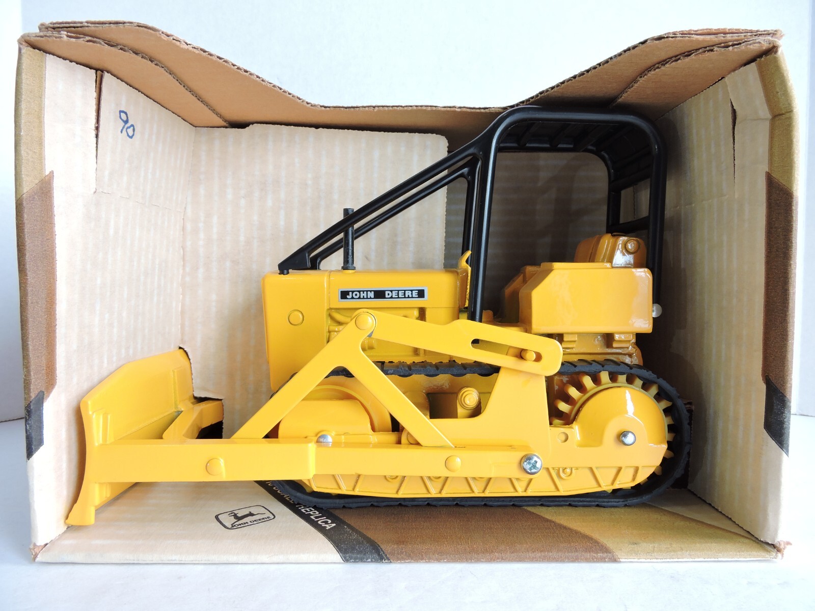 1990 VINTAGE John Deere Crawler Bulldozer No. 521 Ertl Diecast NEW in ORIG BOX