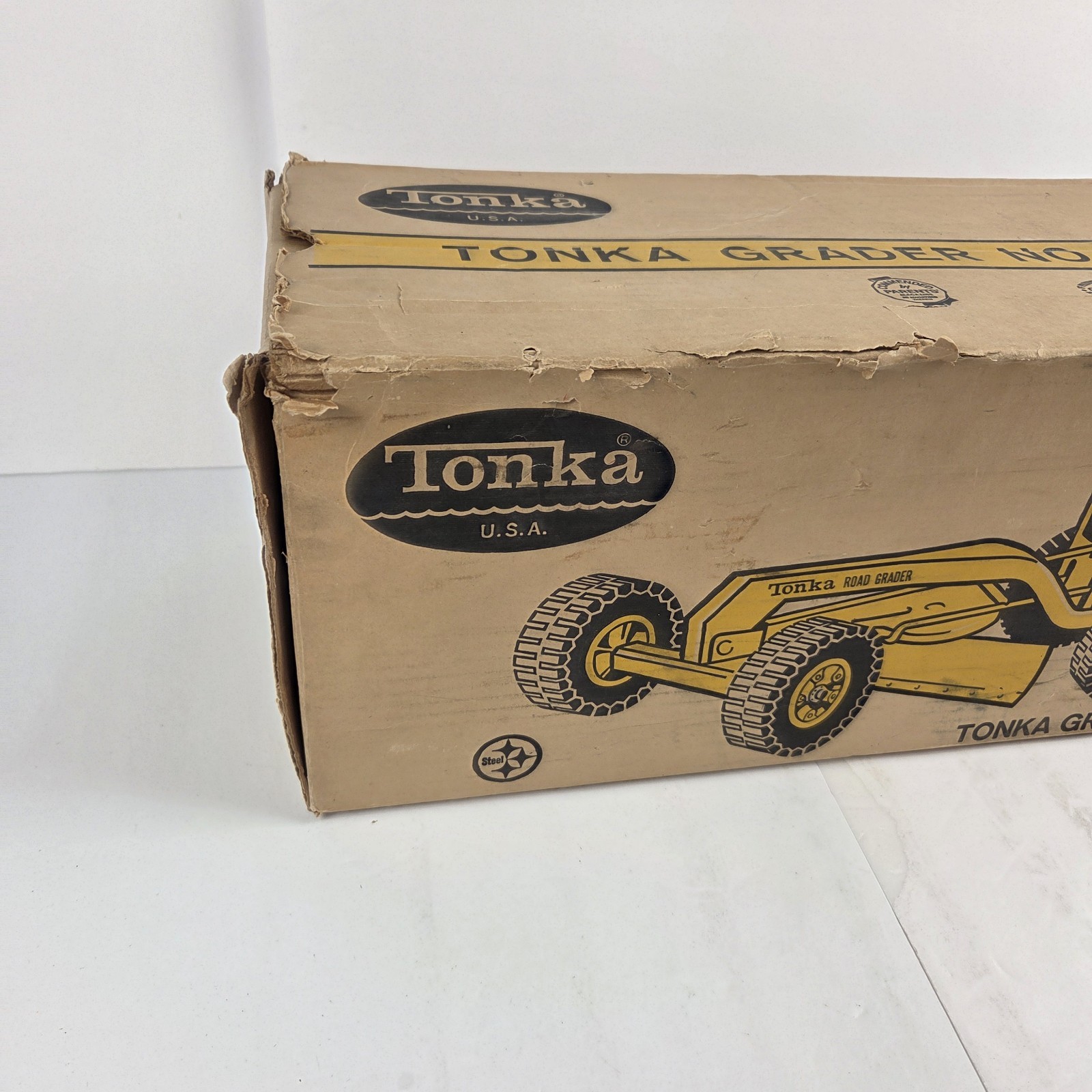 Vintage 1960’s Yellow Tonka U.S.A. Grader No. 2510 with Box