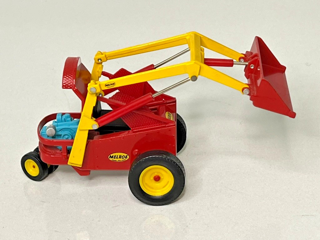 Melroe 1:25 Scale New Clover Bobcat M-200 Loader