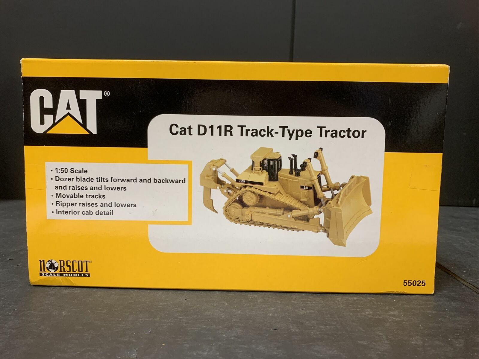 NORSCOT 1/50 55025 Cat D11R Track-Type Tractor Mint in box C.11