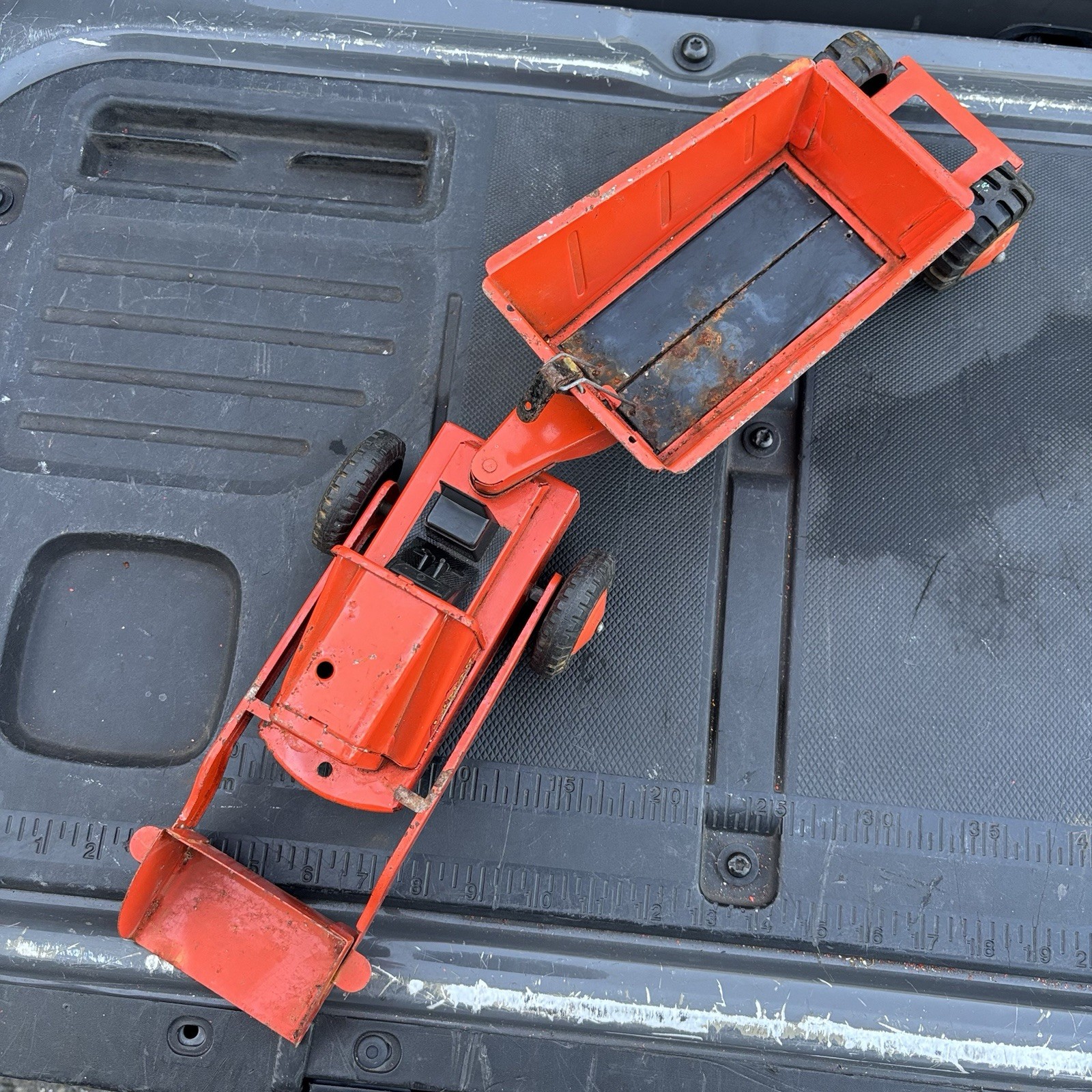 Vintage Marx Pressed Steel Lumar Contractor Earth Hauler