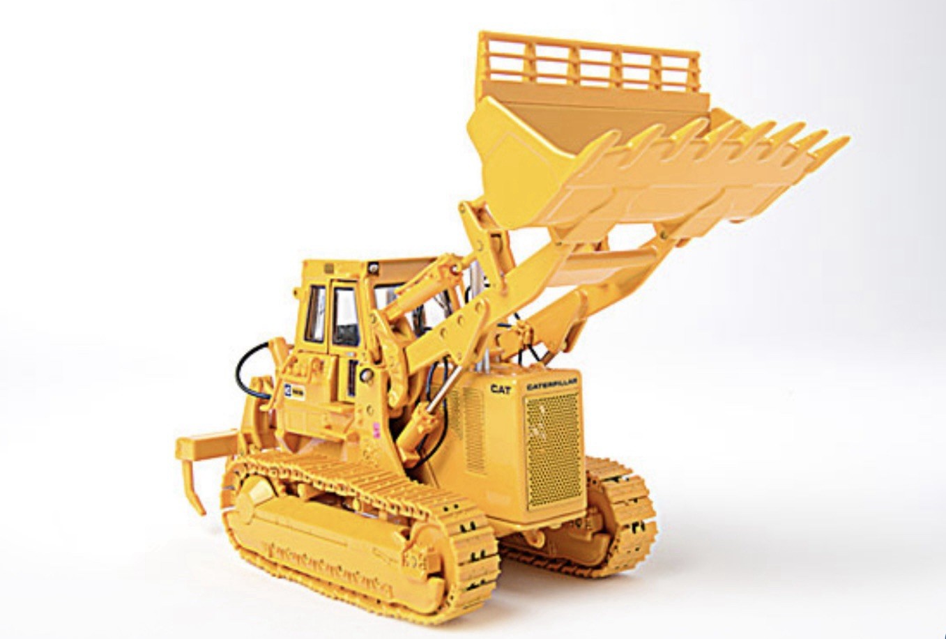 Caterpillar Cat 983B Track Loader Ripper Version – CCM 1:48 Brand New