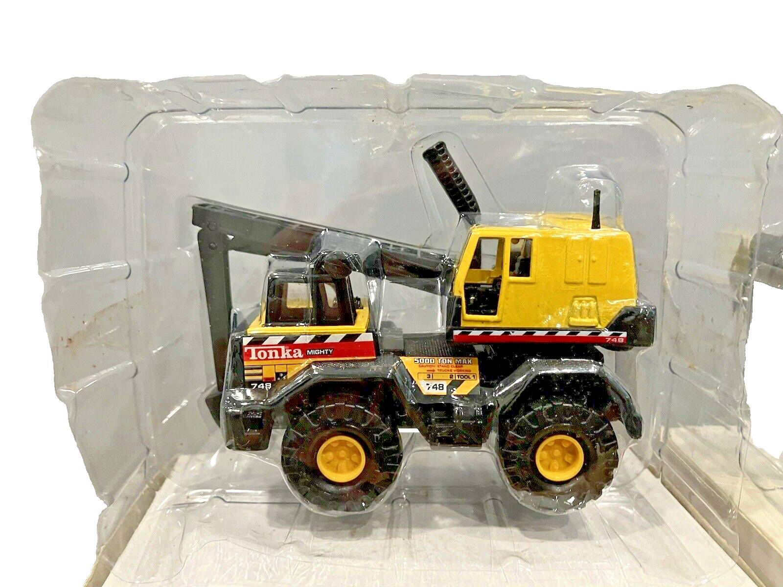 2 Maisto Tonka Die Cast Mini Replicas Bulldozer # 762898 Backhoe # 762906 Toys