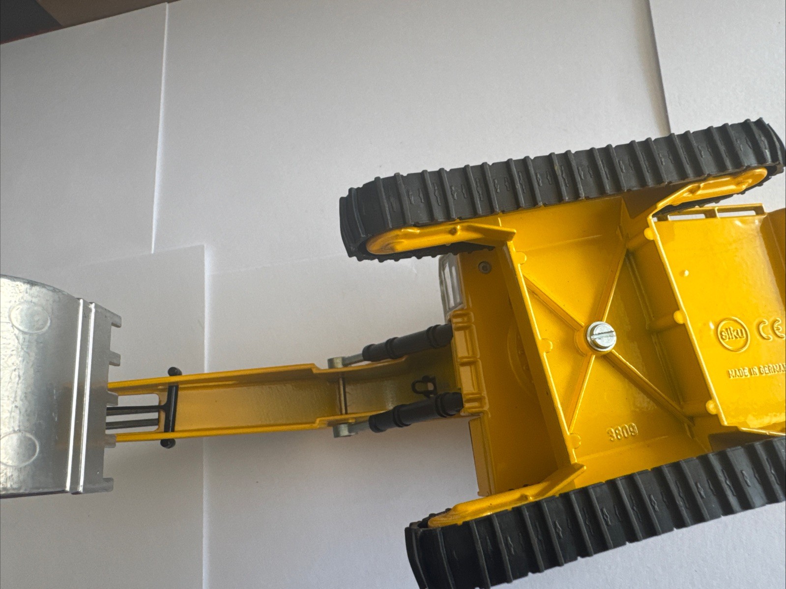 SIKU 1:55 Scale Hydraulic Excavator.free Shipping