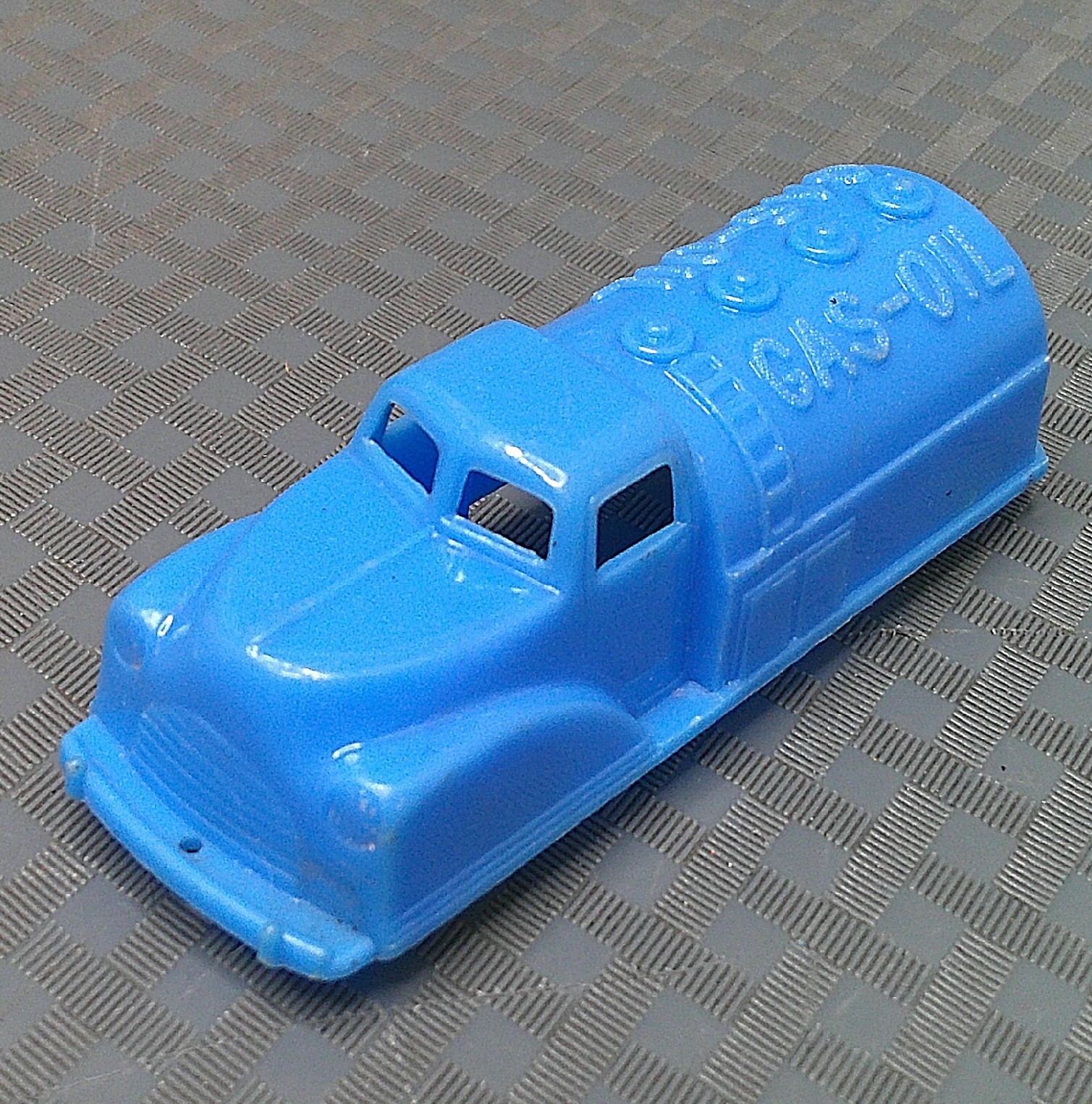 Vintage 1950s Renwal 148 Blue Plastic Toy Gas-Oil Delivery Tanker Truck USA 3″