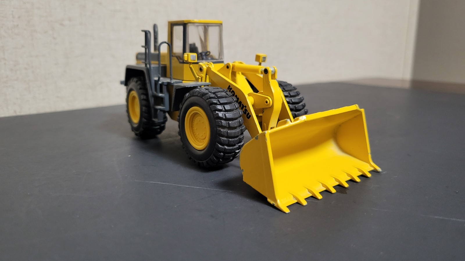 Conrad Model #2424 1:50 Komatsu WA 450 Wheel Loader Construction Equipment VHTF