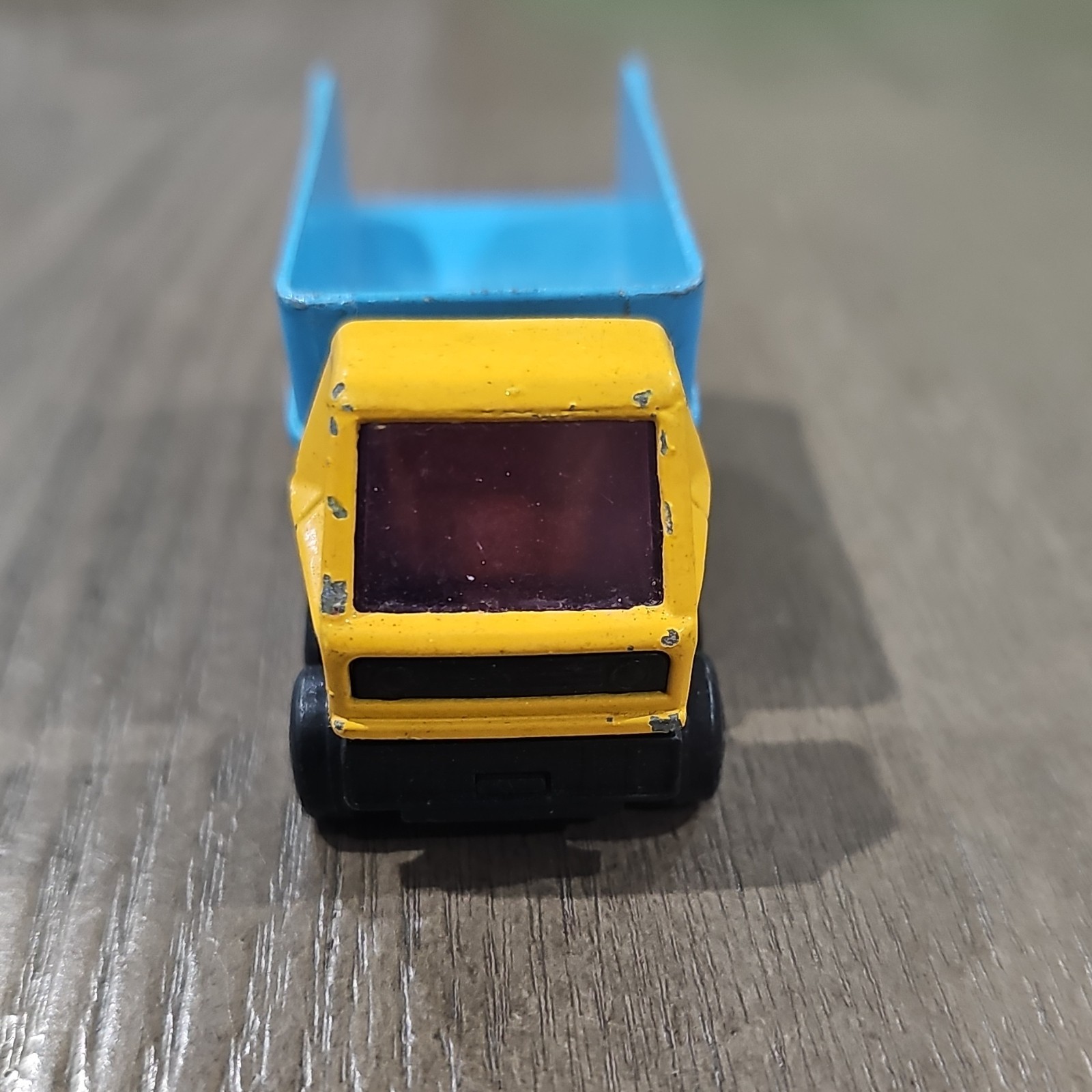 Matchbox Superfast Articulated Dump Truck No.35 1:64 Yellow/Blue/Black 1973