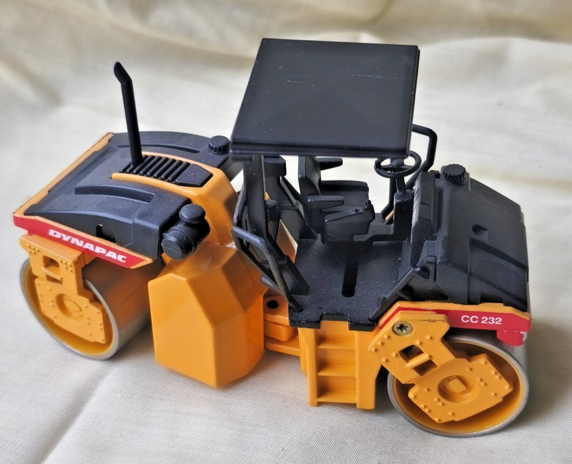 JOAL CC232 1:35 DYNAPAC RAMMER