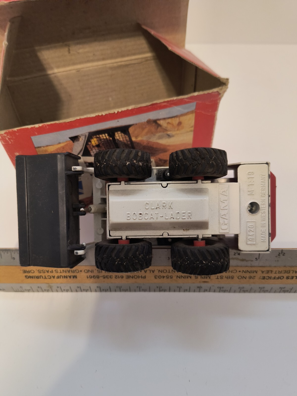 Bobcat 741 Blue Skid Loader – Gama 1/19 Scale