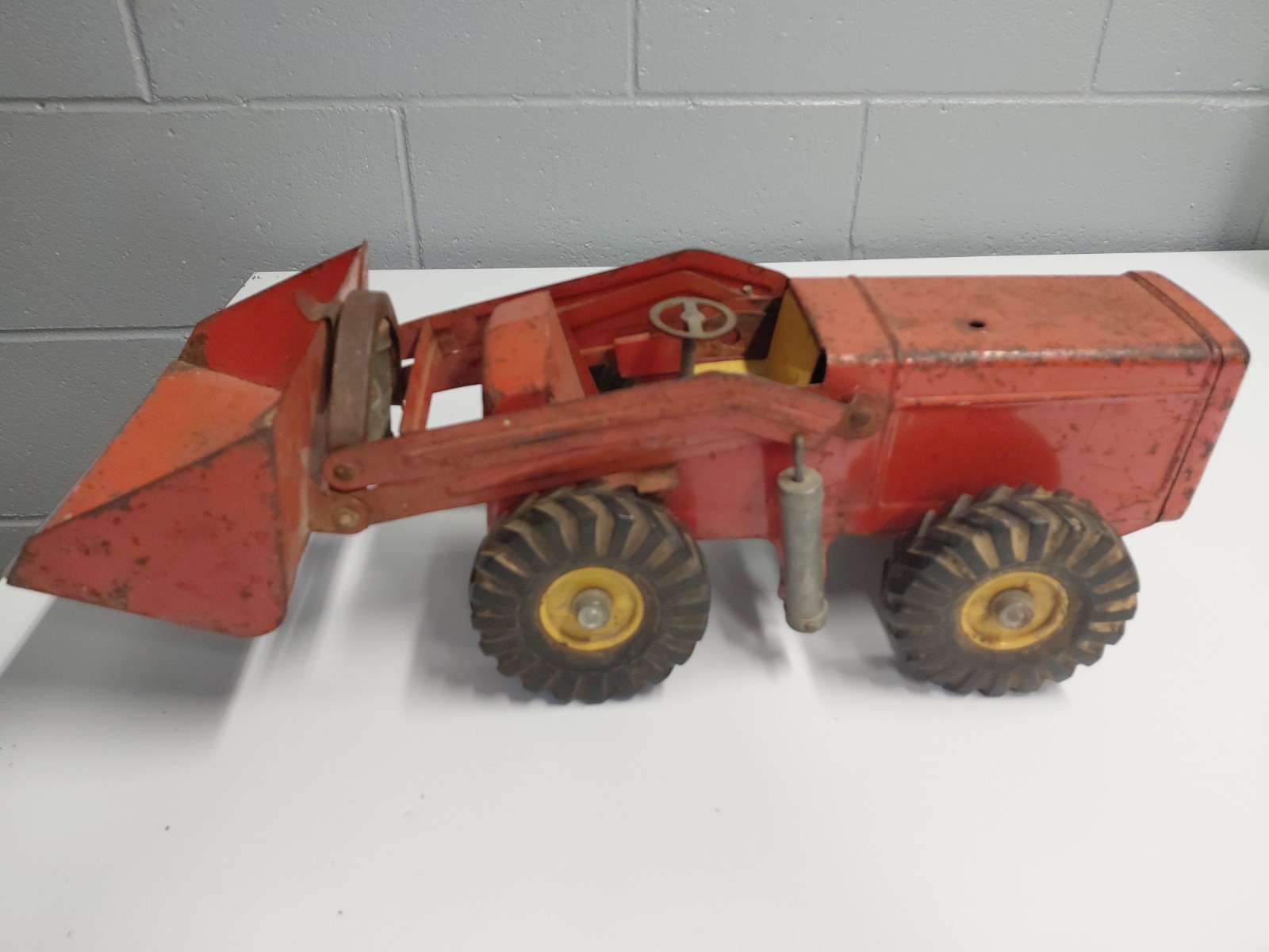 Vintage Metal Nylint Hough Payloader Toy Tractor Pressed Steel Construction VTG