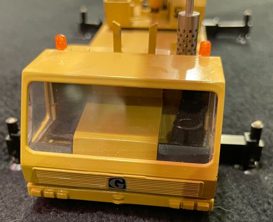 Conrad Grove All Terrain Hydraulic Crane GMK4070