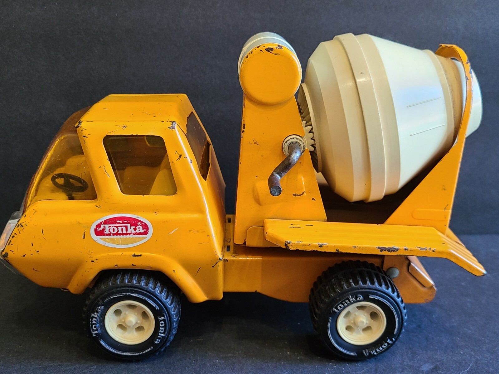 Tonka Vintage Construction Toy 1970s Cement Mixer Yellow Truck Tilt Dump Crank