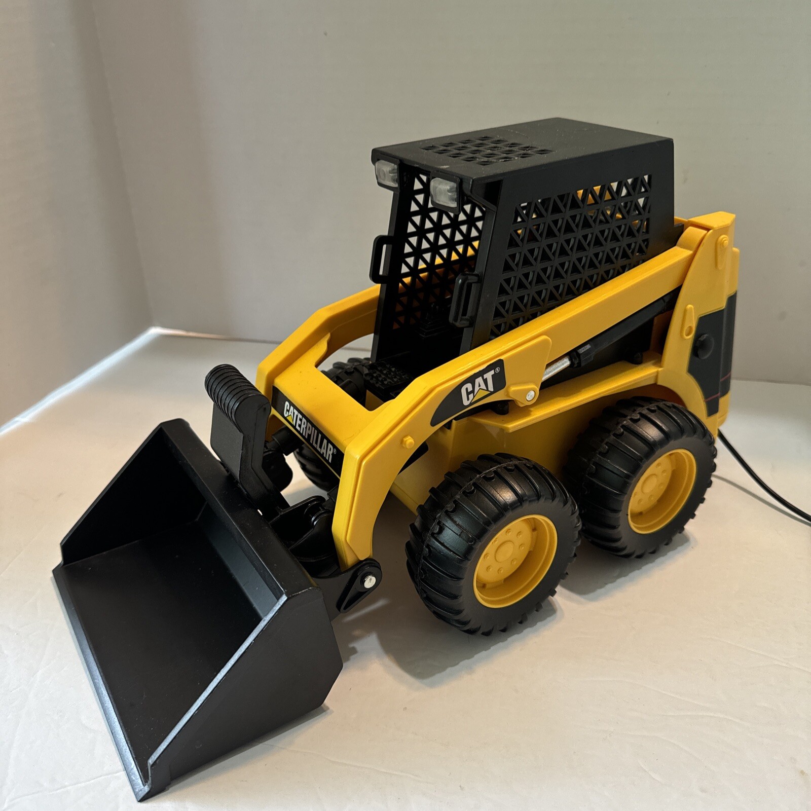 Toy State Caterpillar Excavator Front End Loaded Remote Control Tested