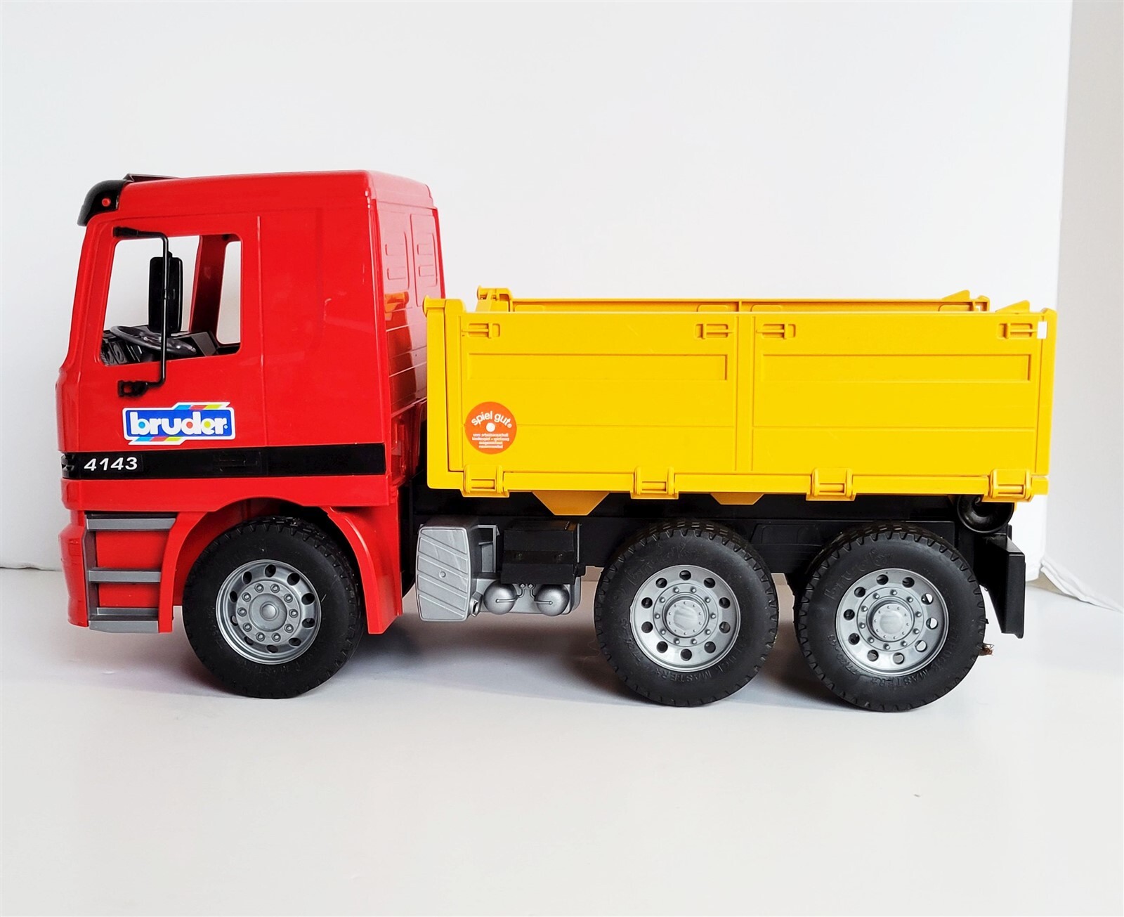 Bruder Mercedes Actros 4143 Red Yellow Construction Dump Truck Made in Germany