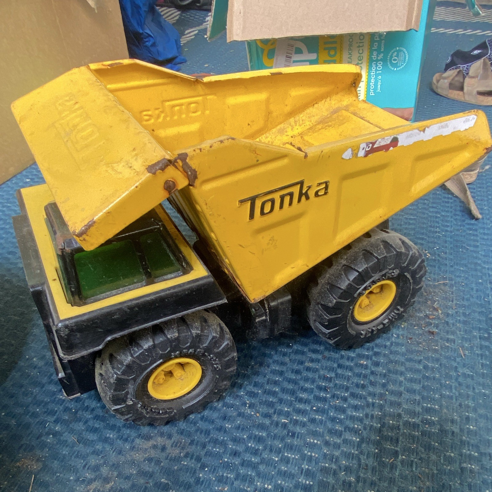 Tonka Vintage Yellow/Black Pressed Steel Dump Truck Construction Toy Vehicle