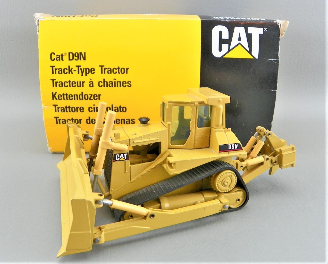 Vintage NZG Modelle Diecast 1:50 CAT D9N Dozer Tractor w/ Ripper Mfg. W. Germany