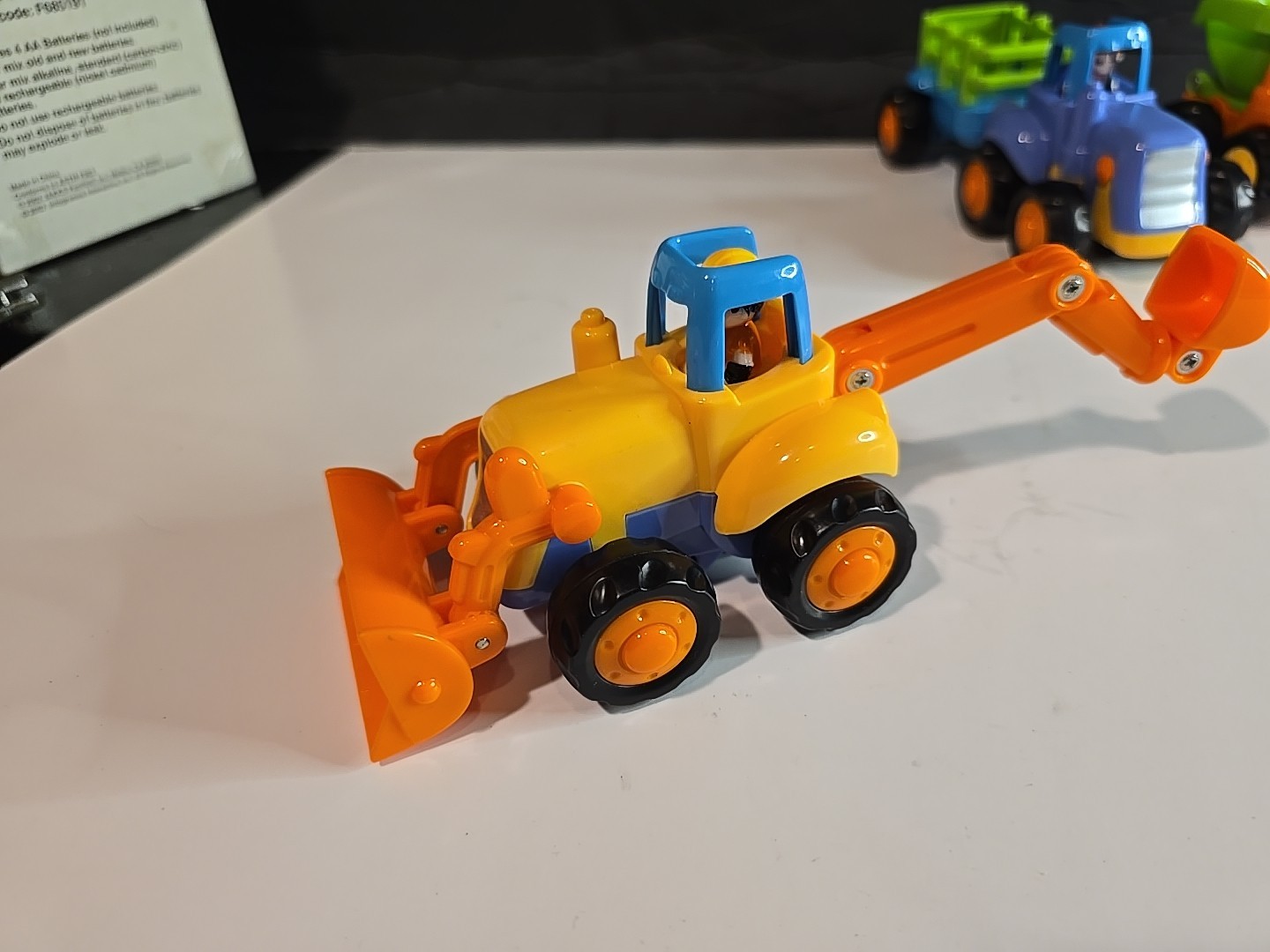 4 Huile Toy Vehicles Push & Go Friction Lot Tractor Mixer Dumptruck & Backhoe