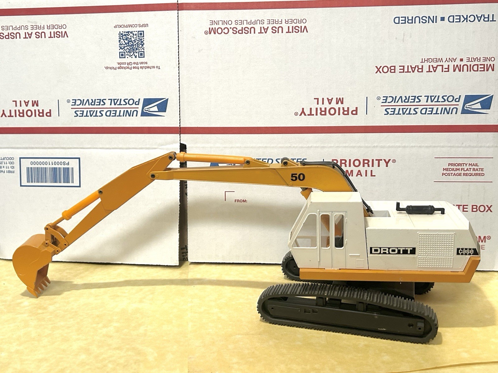 Conrad 1/35 Scale Case Drott 50 Tilting Cab Excavator (Ref. #2960) w/Orig. Box!