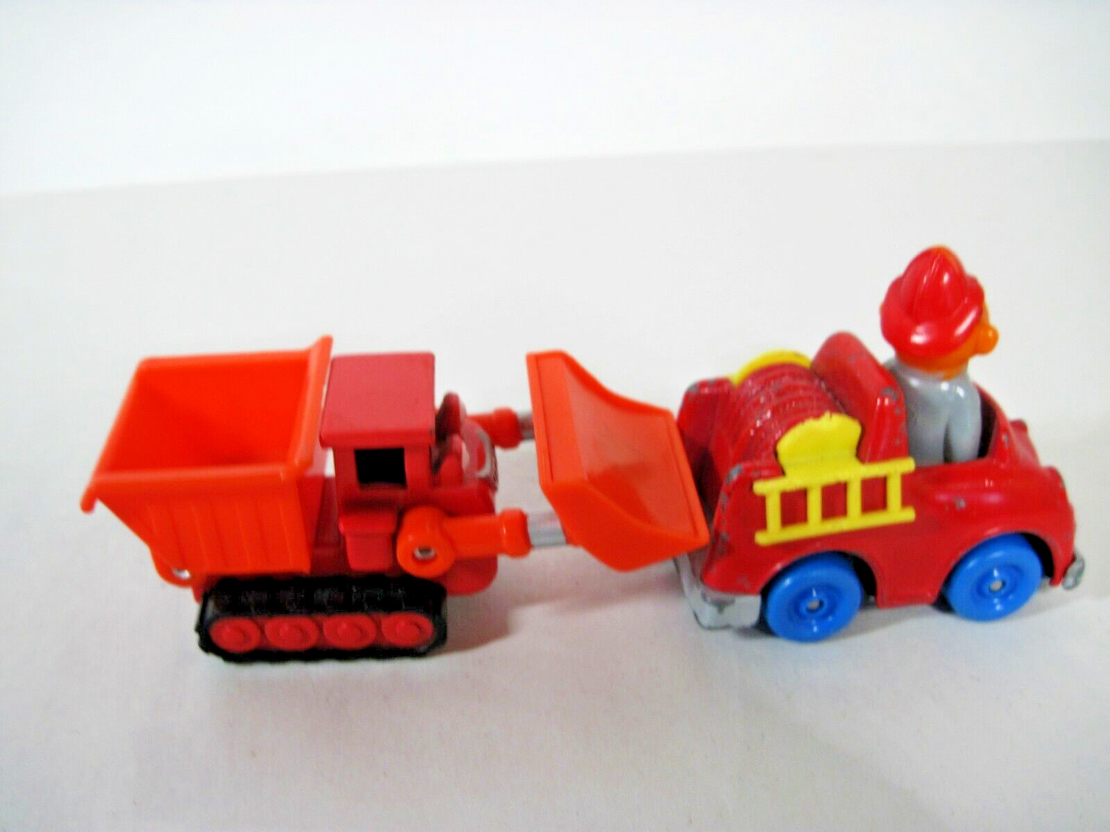 Bob the Builder Muck Bulldozer Dump Truck & Ernie Muppet Fire Engine Toys