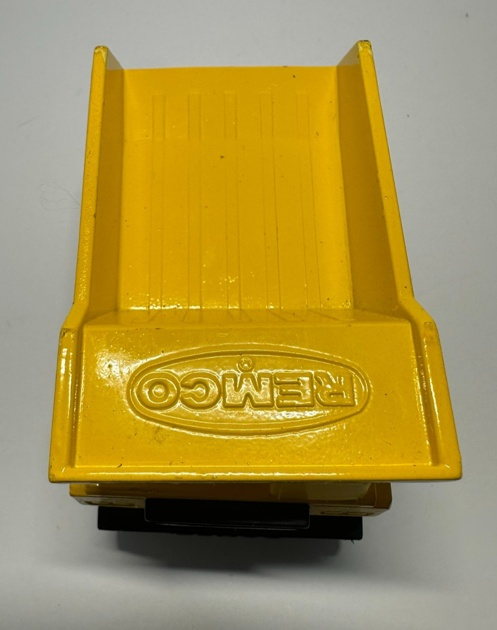 Vintage Remco 1987 Toys Die Cast Yellow Dump Truck 4” Collectable