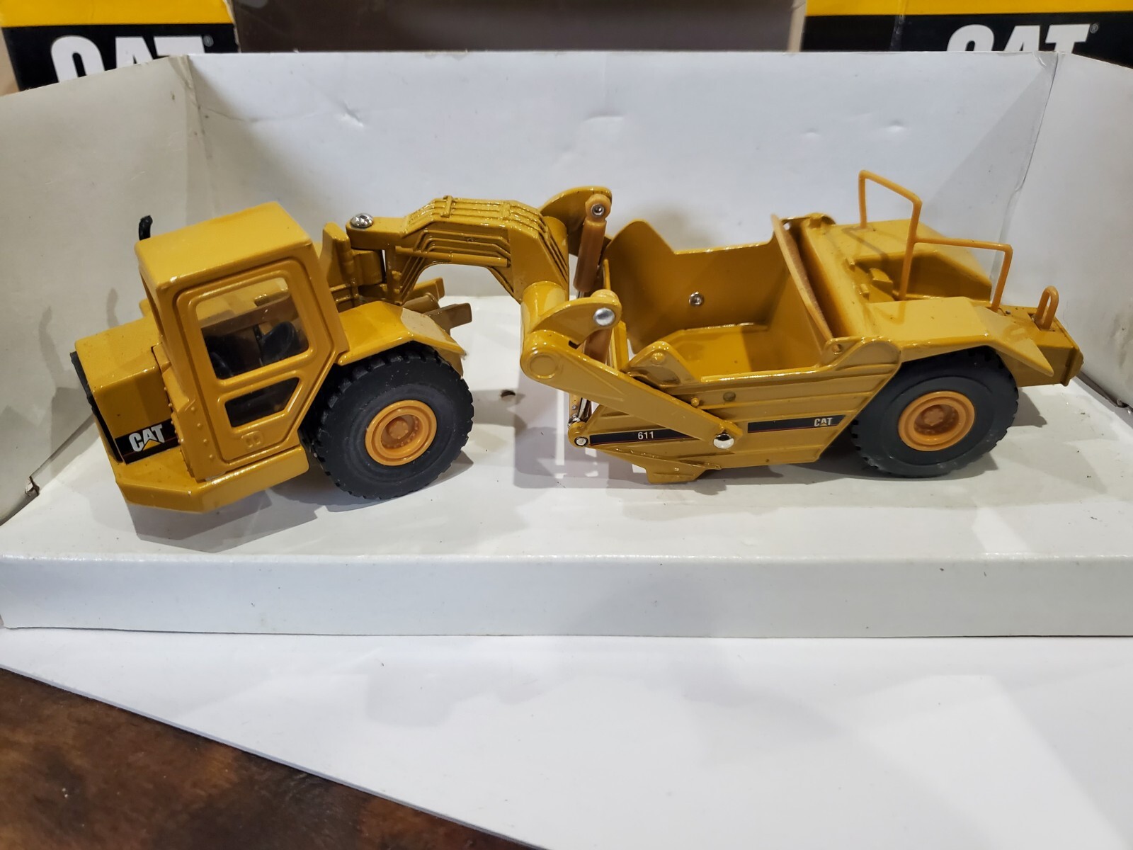 CAT 611 Wheel Tractor Scraper 55064